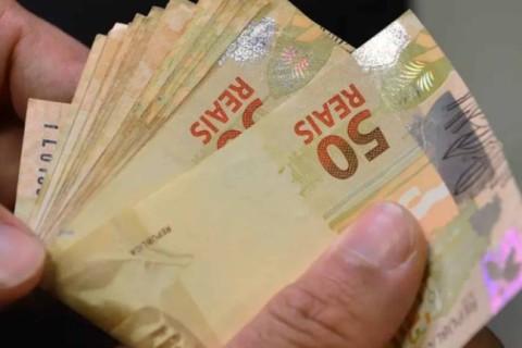 São Paulo envia à Alesp proposta de novo piso estadual para 2026