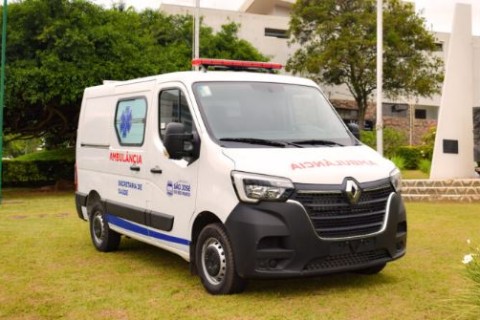 Van de transporte de pacientes de São José do Rio Pardo é roubada em São Paulo