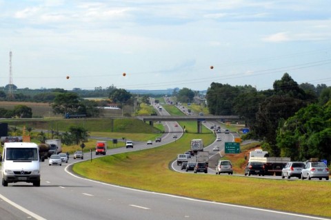 Feriado do Trabalhador deve levar mais de 526 mil veículos para a malha viária da Renovias